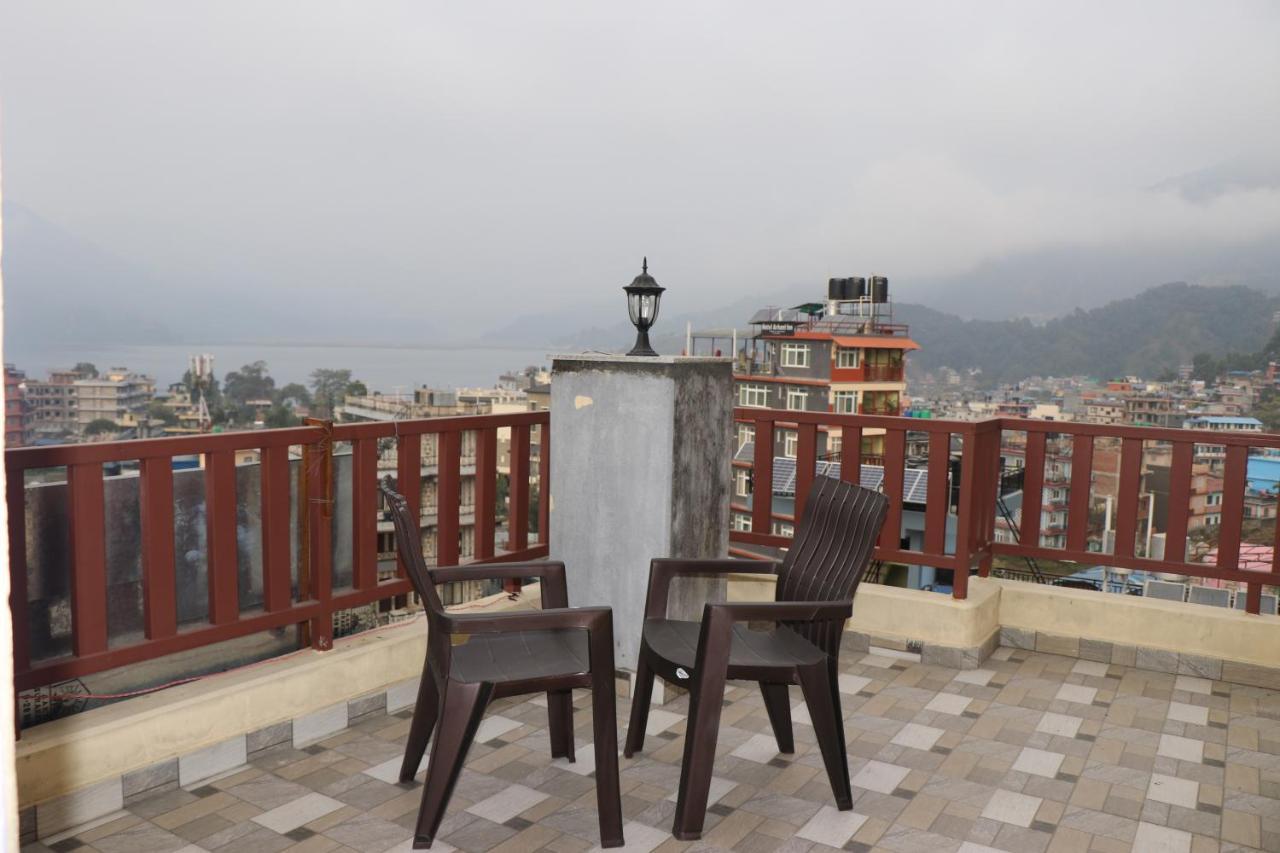 Hotel Visitors Inn , Pokhara Buitenkant foto